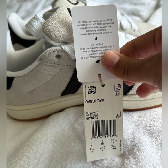 Brand new adidas with the box - Picture 3 of 3